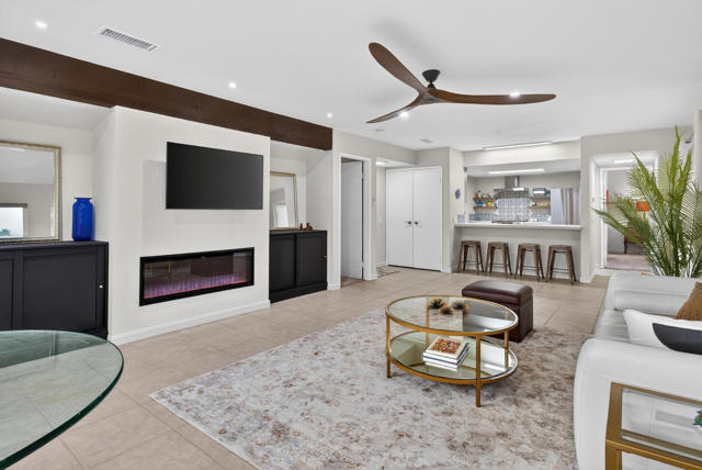 1895 N Via Miraleste #1518, Palm Springs, CA 92262