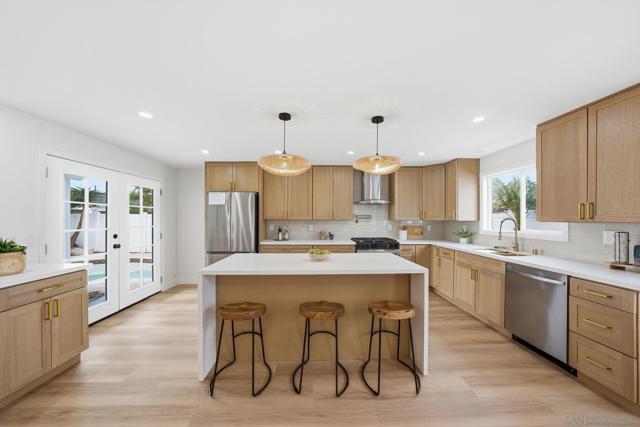 1224 Louden Ln, Imperial Beach CA: https://media.crmls.org/mediaz/5b8d5524-e105-4b86-b72e-d8dd04aba341.jpg