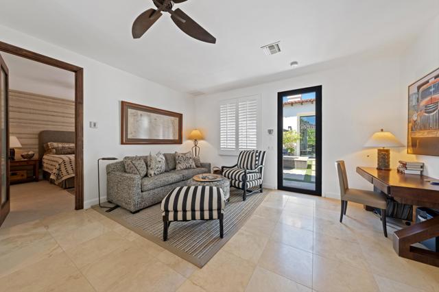 Image 49 of 76 For 55375 Royal St George