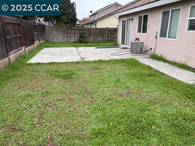 1384 Almador Ter, Atwater CA: https://media.crmls.org/mediaz/5b8d9b05-c61d-41f6-9eb6-cecdce5a62a9.jpg