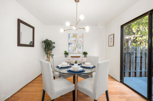 Detail Gallery Image 9 of 45 For 712 Portola Ter, Los Angeles,  CA 90042 - 3 Beds | 2/1 Baths