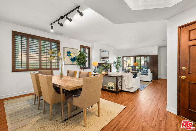 10654 Eastborne Avenue, Los Angeles CA: https://media.crmls.org/mediaz/5b8f0f37-094e-44e1-845e-eec9364ae89a.jpg