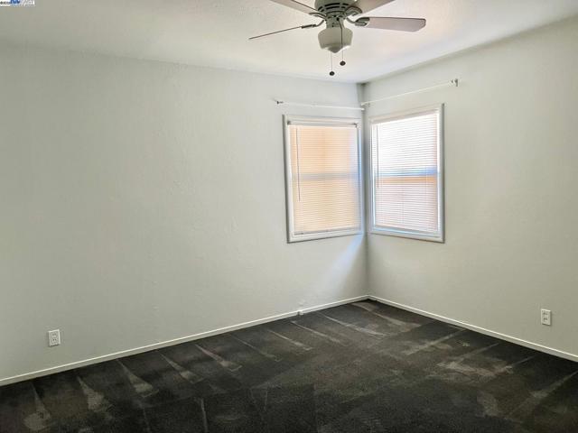 3594 Somerset Ave, Castro Valley CA: https://media.crmls.org/mediaz/5b91afdd-416f-4186-9b1f-c24cc6a16fdc.jpg