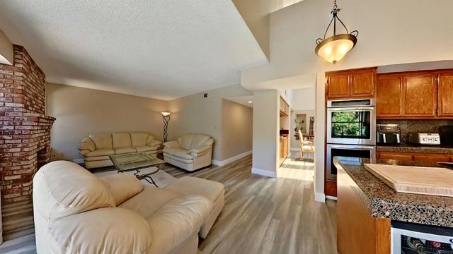 2618 Unicornio Street, Carlsbad CA: https://media.crmls.org/mediaz/5b923d33-66dd-4f1c-bb62-fcfde05de0cf.jpg