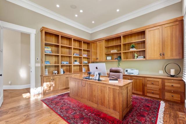 928 Matadero Avenue, Palo Alto CA: https://media.crmls.org/mediaz/5b9280b6-3f0f-4196-b121-bb9499a6a0b6.jpg