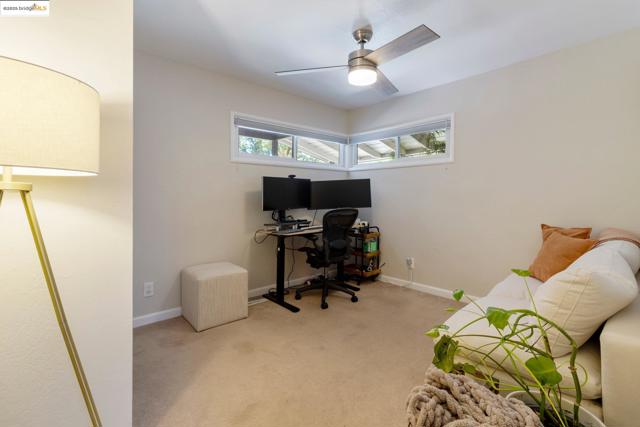 2041 Hidden Valley Dr, Santa Rosa CA: https://media.crmls.org/mediaz/5b932bb0-c4d4-415e-b2d7-3855e348e2db.jpg