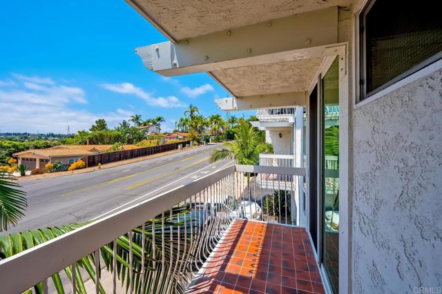 Detail Gallery Image 37 of 63 For 2319 Caringa Way #58,  Carlsbad,  CA 92009 - 2 Beds | 2/1 Baths