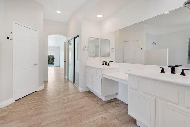 78900 Galaxy Drive, La Quinta CA: https://media.crmls.org/mediaz/5b94d715-1fae-41d4-8f40-13efb50c99cc.jpg