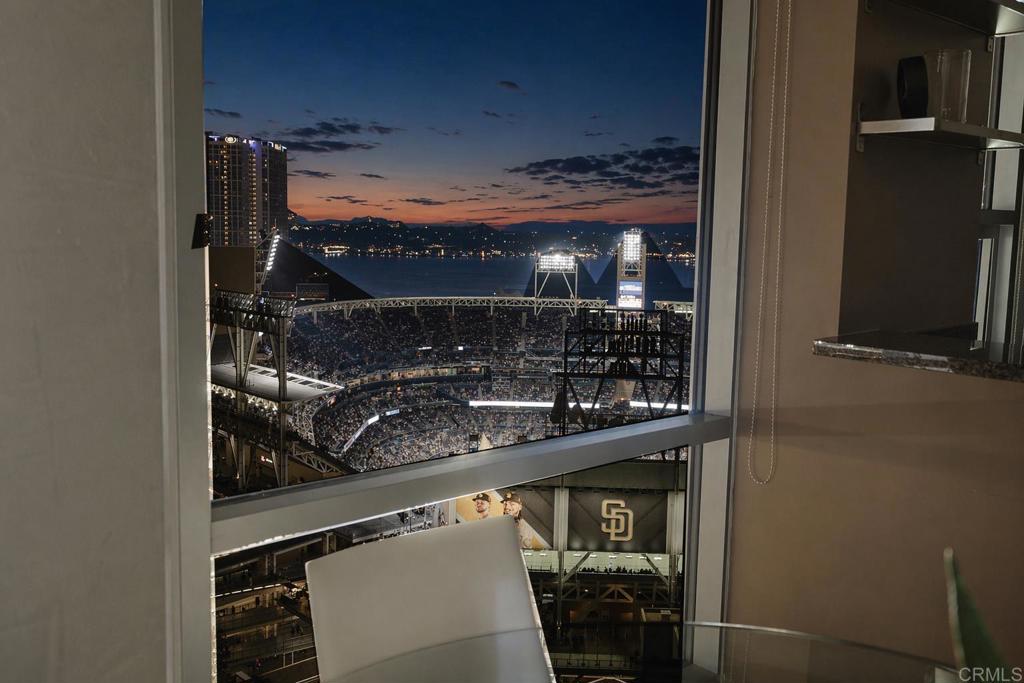 321 10th Avenue - photo 6