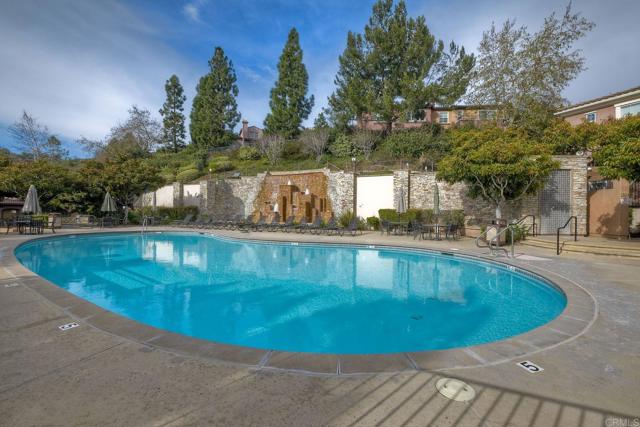 1440 Clearview Way, San Marcos CA: https://media.crmls.org/mediaz/5b9570b4-76b2-462b-a3c6-d49c6b9d4671.jpg