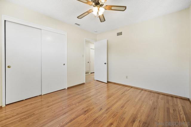 1353 Roxanne Dr, El Cajon CA: https://media.crmls.org/mediaz/5b957fa0-6eee-4516-8d60-c4f3896fc7f7.jpg