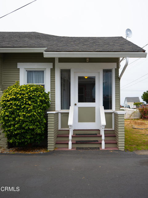 Detail Gallery Image 4 of 30 For 226 W Pine St, Fort Bragg,  CA 95437 - 3 Beds | 2 Baths