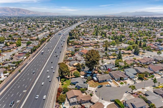 4919 Stafford Place, Newark CA: https://media.crmls.org/mediaz/5b971137-78db-4f28-b5ee-f02364248461.jpg