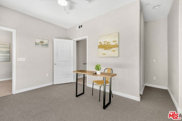 746 Farrier Way, Upland CA: https://media.crmls.org/mediaz/5b9727e0-728e-49ff-8e80-7de56a7e66a8.jpg