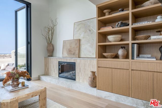 6 Voyage Street, 104 photo 7