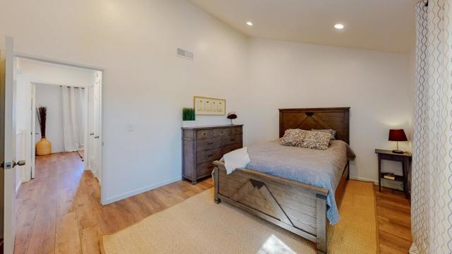 2 Morning Sun Court, Mountain View CA: https://media.crmls.org/mediaz/5b982b73-e7fe-4ff1-ba3c-e554744486ad.jpg