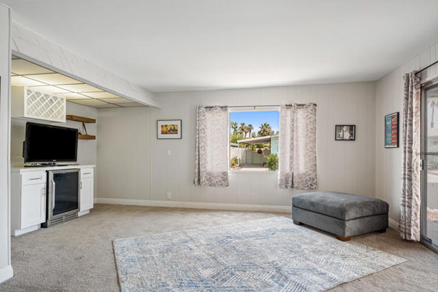257 Laredo Drive, Palm Springs CA: https://media.crmls.org/mediaz/5b987786-a71f-4a0c-86f4-56bdd62eb282.jpg