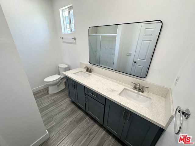 1123 Browning Boulevard, Los Angeles CA: https://media.crmls.org/mediaz/5b99bb39-1560-41f3-bd0a-0327531a8940.jpg
