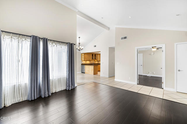 Detail Gallery Image 9 of 25 For 562 Holly Ave, Oxnard,  CA 93036 - 3 Beds | 2 Baths