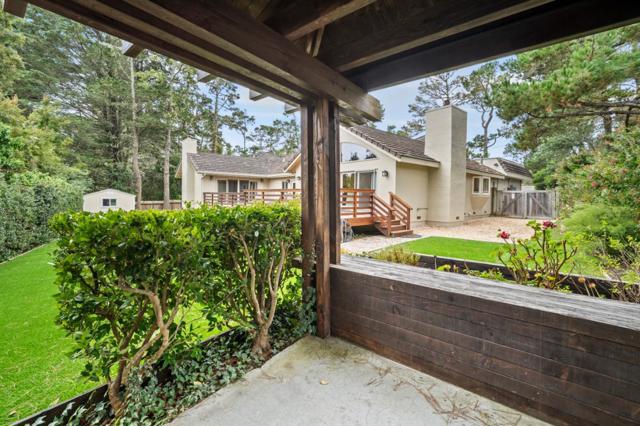 4055 Sunset Lane, Pebble Beach CA: https://media.crmls.org/mediaz/5b9ac4cd-2805-4063-8b51-ccc663d57584.jpg