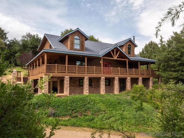 1068 W Incense Cedar Road, Julian CA: https://media.crmls.org/mediaz/5b9b1bdb-654b-460b-a170-efc9c0477936.jpg