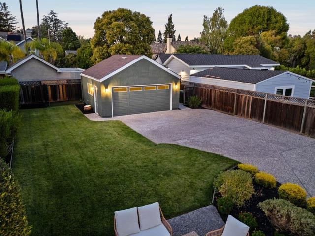 16717 Shannon Road, Los Gatos CA: https://media.crmls.org/mediaz/5b9cf9a0-8ac2-4817-aefd-5d1056442340.jpg