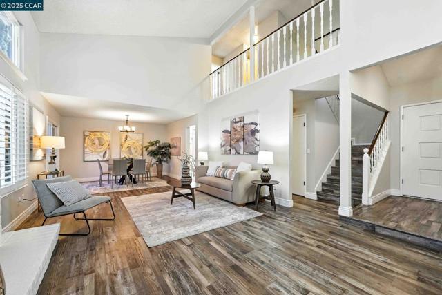4417 Sunlight Ct, Concord CA: https://media.crmls.org/mediaz/5b9de6b3-966e-438c-b014-957654c7e3df.jpg