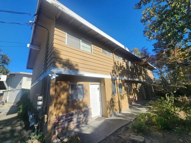 42 Tahoe Court, Walnut Creek CA: https://media.crmls.org/mediaz/5b9e4b85-263e-4ceb-9343-37674930e2fc.jpg