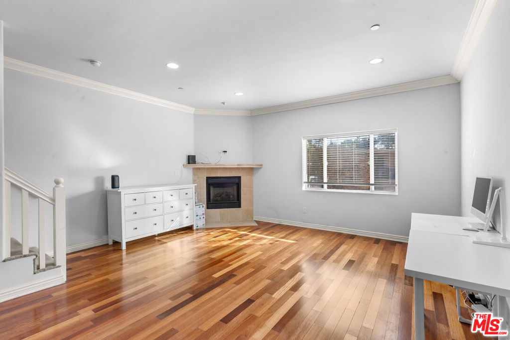 528 N Westmoreland Avenue #5