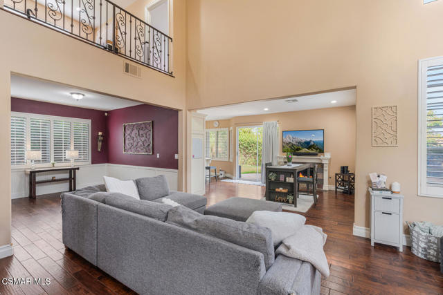 676 Buenos Tiempos Drive, Camarillo CA: https://media.crmls.org/mediaz/5b9fcaff-2d66-4961-9f39-15efc713d376.jpg