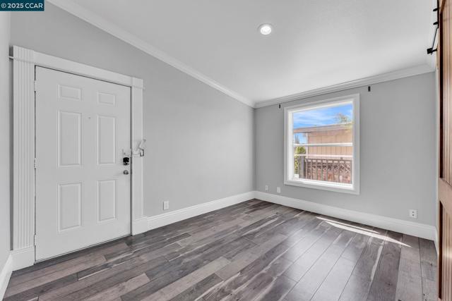 189 Suez Dr, Pacheco CA: https://media.crmls.org/mediaz/5ba07852-a354-4c7f-b822-17ad34fd2b4a.jpg