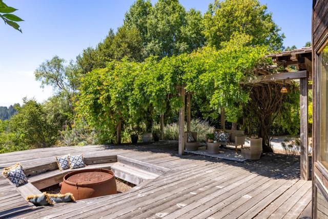 994 Laurel Grove Drive, Soquel CA: https://media.crmls.org/mediaz/5ba08df1-b594-4e2b-ad0d-51ebf21bf9e3.jpg