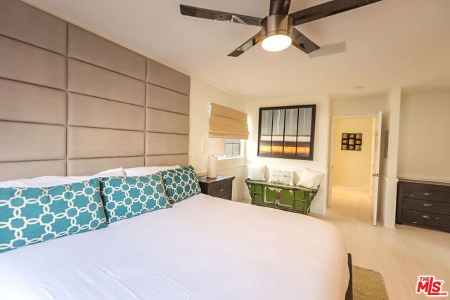 120 Galleon Street, Marina del Rey CA: https://media.crmls.org/mediaz/5ba19734-d4c7-4da5-bd59-1f0641266766.jpg