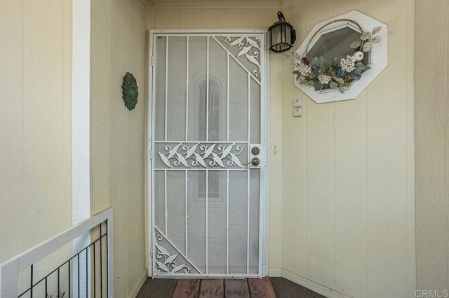 18218 Paradise Mountain Road, Valley Center CA: https://media.crmls.org/mediaz/5ba1dc1a-4c79-486e-b93a-2cc0e9b036be.jpg