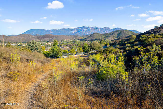 5519 Via Olas, Newbury Park CA: https://media.crmls.org/mediaz/5ba20f54-a815-400c-b20e-26c4fbad6be6.jpg