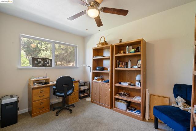 Image 15 of 41 For 2992 Buckboard Rd