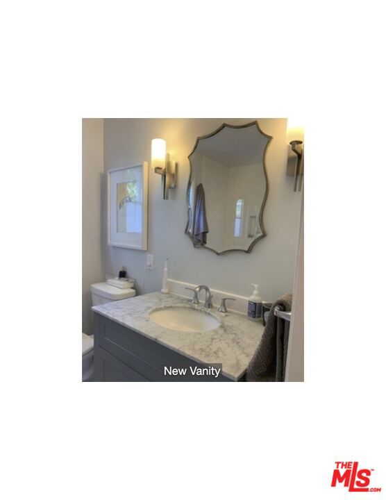 5135 Village, Los Angeles CA: https://media.crmls.org/mediaz/5ba3df88-25b6-48ab-8faf-4b955a3d84a0.jpg