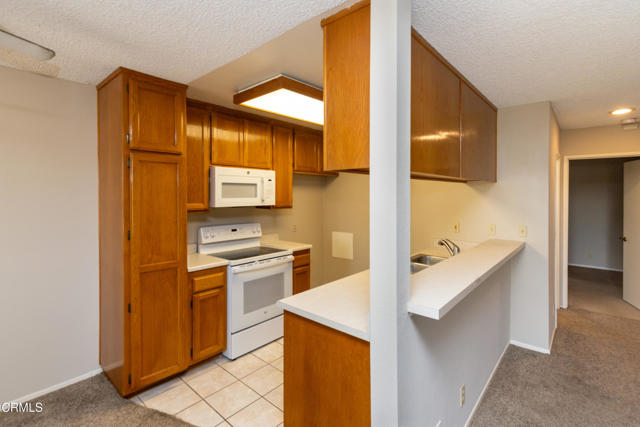 Detail Gallery Image 3 of 14 For 2623 Antonio Dr #105,  Camarillo,  CA 93010 - 1 Beds | 1 Baths