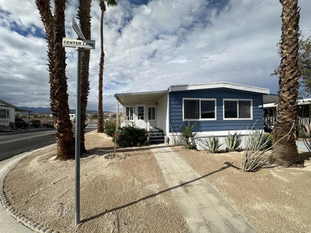 14777 Palm Drive, Desert Hot Springs CA: https://media.crmls.org/mediaz/5ba4869b-0062-45b5-b489-3d7a07e80b47.jpg
