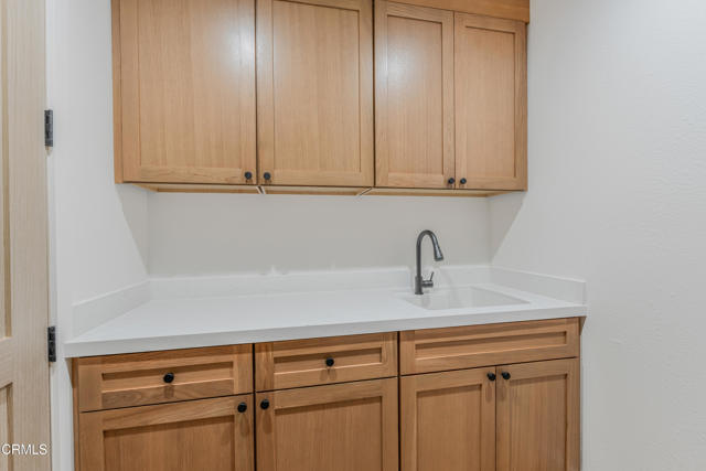 265 W Kelly Road, Thousand Oaks CA: https://media.crmls.org/mediaz/5ba58a55-901c-4324-a469-1deb48dcf474.jpg