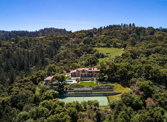 5660 Alpine Road, Portola Valley CA: https://media.crmls.org/mediaz/5ba67c7b-56bd-49f7-96bf-5a4fe65c7075.jpg