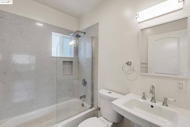 2906 Adeline St, Oakland CA: https://media.crmls.org/mediaz/5ba9cf86-9230-4dee-9e40-8ecfc1ca8a09.jpg