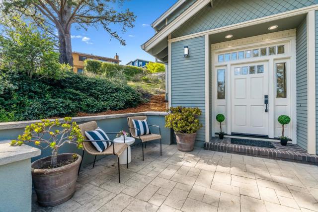 822 San Carlos Avenue, El Granada CA: https://media.crmls.org/mediaz/5baa9acf-b498-4a91-a211-10b80d4e272b.jpg