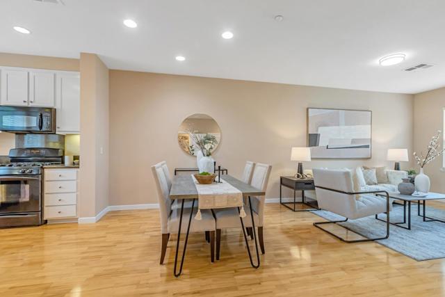 1127 Lund Terrace, Sunnyvale CA: https://media.crmls.org/mediaz/5bab79d8-14fc-4af2-8a01-98c22439136f.jpg