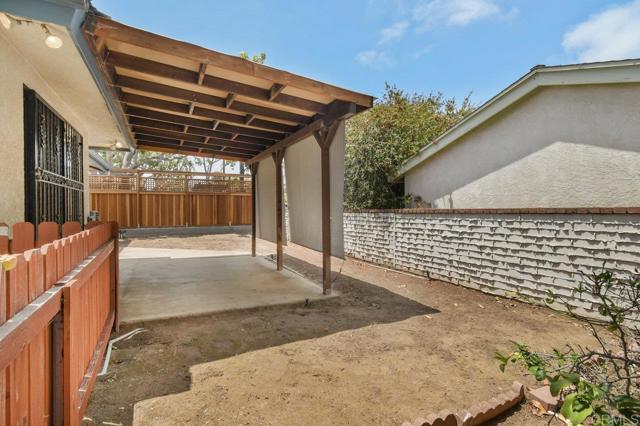 3448 Goldfinch Street, San Diego CA: https://media.crmls.org/mediaz/5bac218c-0a6f-4f32-b704-820766c65e4e.jpg