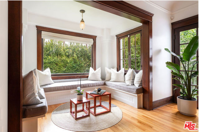 2027 Canyon Drive, Los Angeles CA: https://media.crmls.org/mediaz/5bad5062-b074-43a4-b4b1-b5979d45d29d.jpg