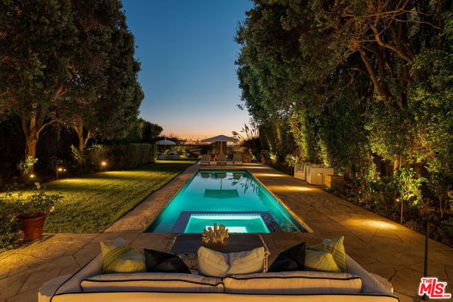 Image 66 of 72 For 705 Palisades Beach Road