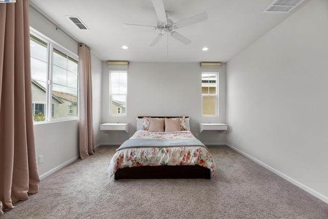 257 E Terra Mia Ave, Mountain House CA: https://media.crmls.org/mediaz/5baea582-76e1-4502-96db-c1adbb9fbb6b.jpg