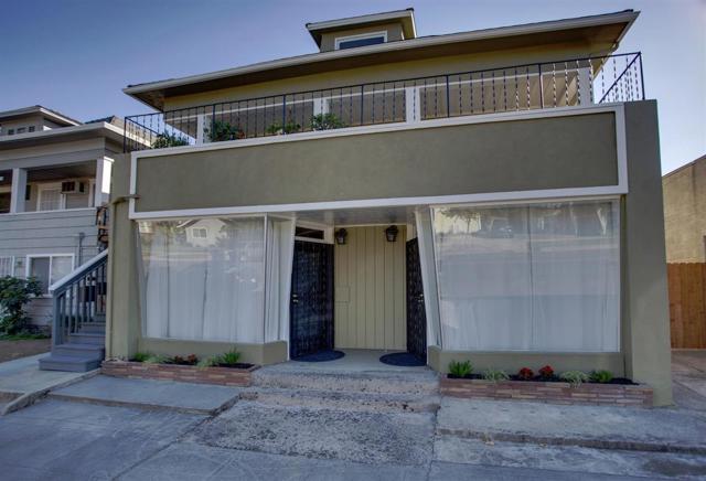 3012 4th Avenue, Sacramento CA: https://media.crmls.org/mediaz/5bb28fc1-9f8f-4090-af7c-80d260da01fd.jpg