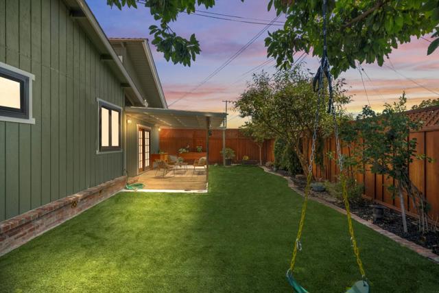 2544 Glenrio Drive, San Jose CA: https://media.crmls.org/mediaz/5bb29c14-3099-43d2-a6c2-fc256b4a8432.jpg